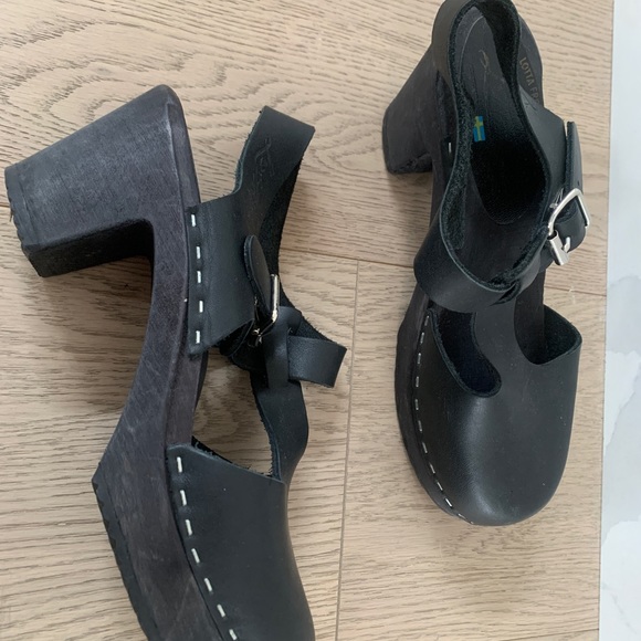 Lotta from Stocholm Highwood T-Bar Black with Black Sole - Picture 6 of 9